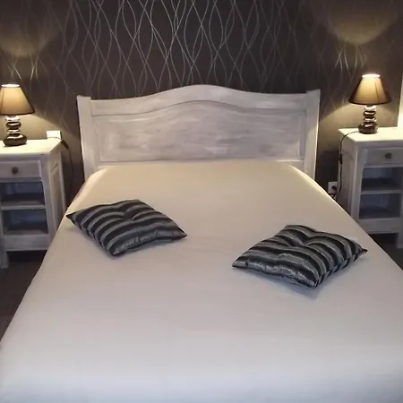 Des Cotes De Meuse Hotel 3*