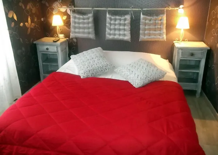 Des Cotes De Meuse Hotel 3*