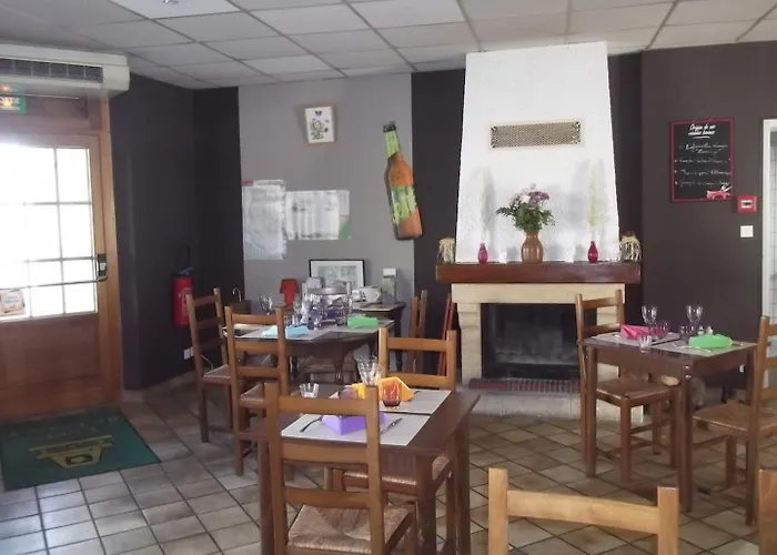 Des Cotes De Meuse Hotel