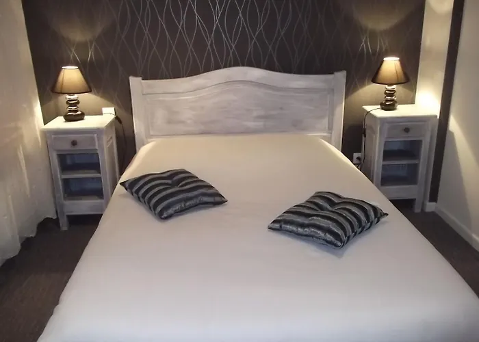 Des Cotes De Meuse Hotel 3*