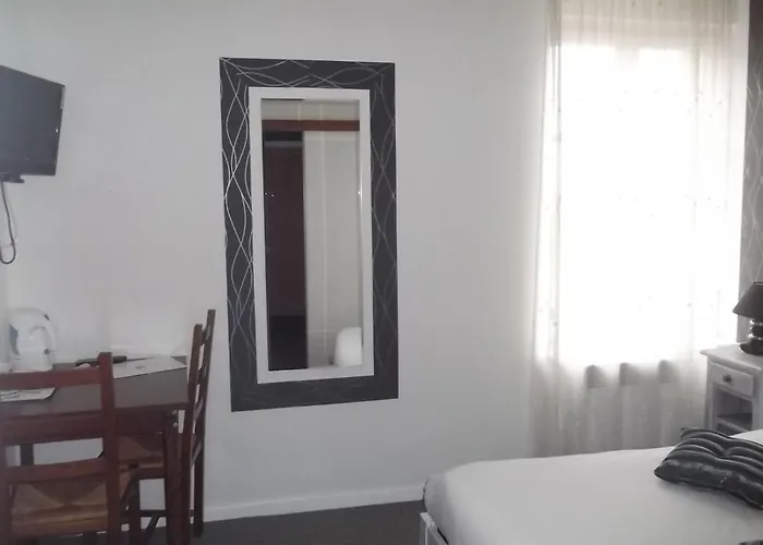 Hotel Des Cotes De Meuse 3*